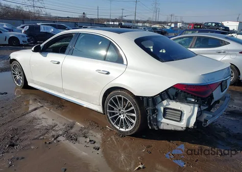 2022 Mercedes-Benz S 500 4Matic z USA, uszkodzony, nr VIN W1K6G6DB1NA091405